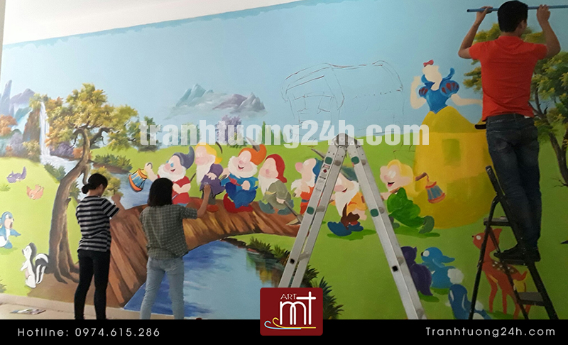 vẽ tranh tường bạch tuyết và bảy chú lùn