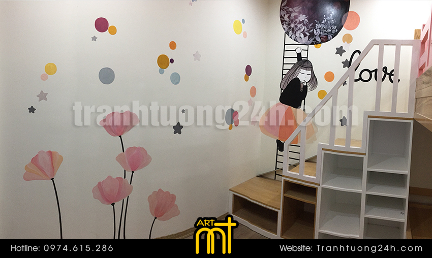 Vẽ tranh tường phòng bé gái